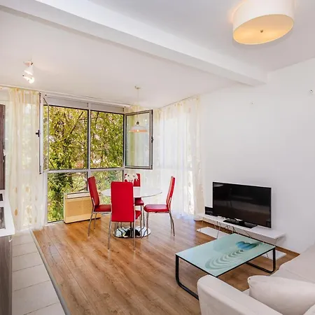 Tik Tak 1 Apartment *